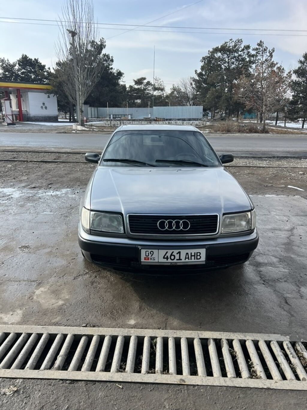 Audi 100