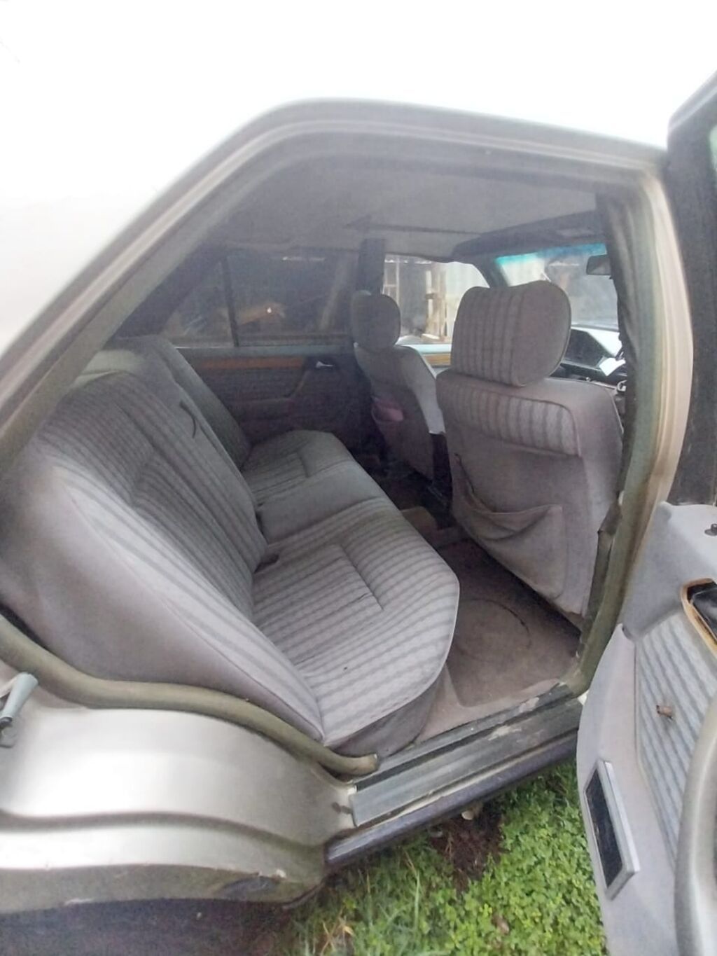 Mercedes-Benz W124