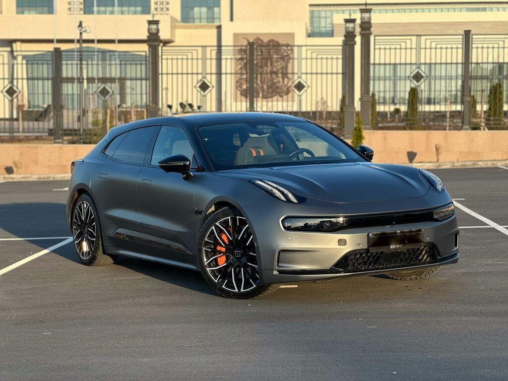 Zeekr 001