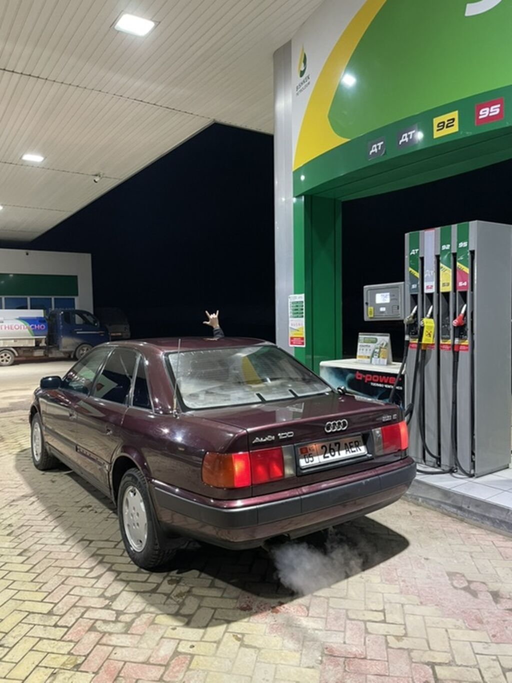Audi 100