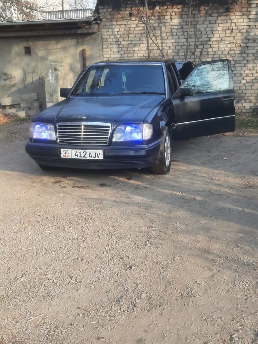 Mercedes-Benz W124