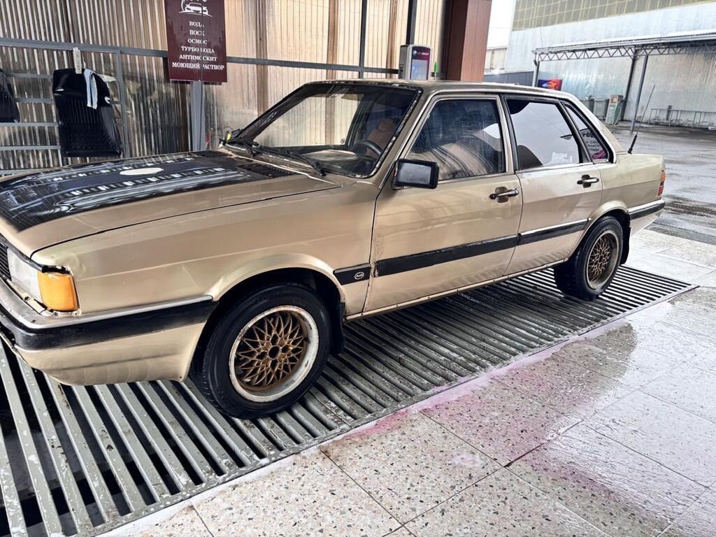 Audi 80