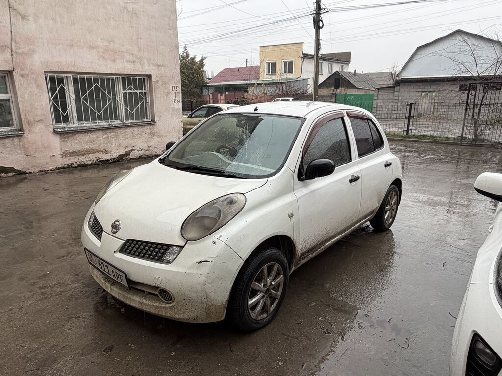 Nissan March