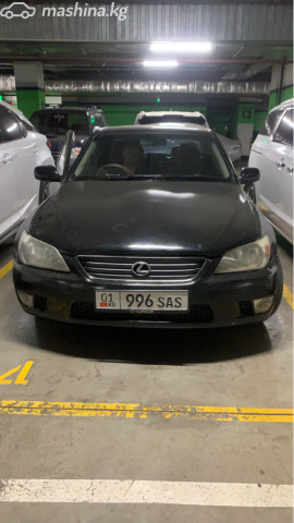 Lexus IS