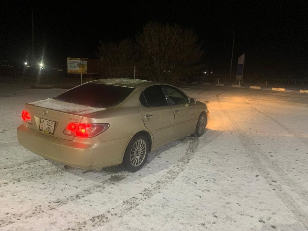 Lexus ES