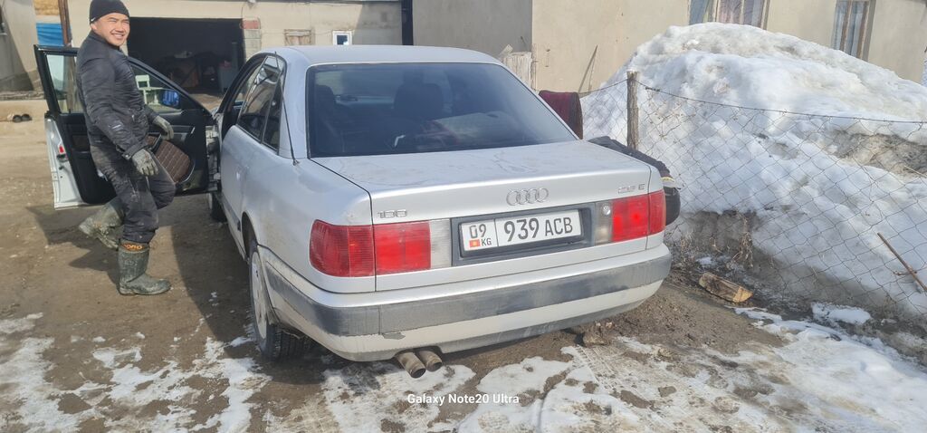 Audi 100