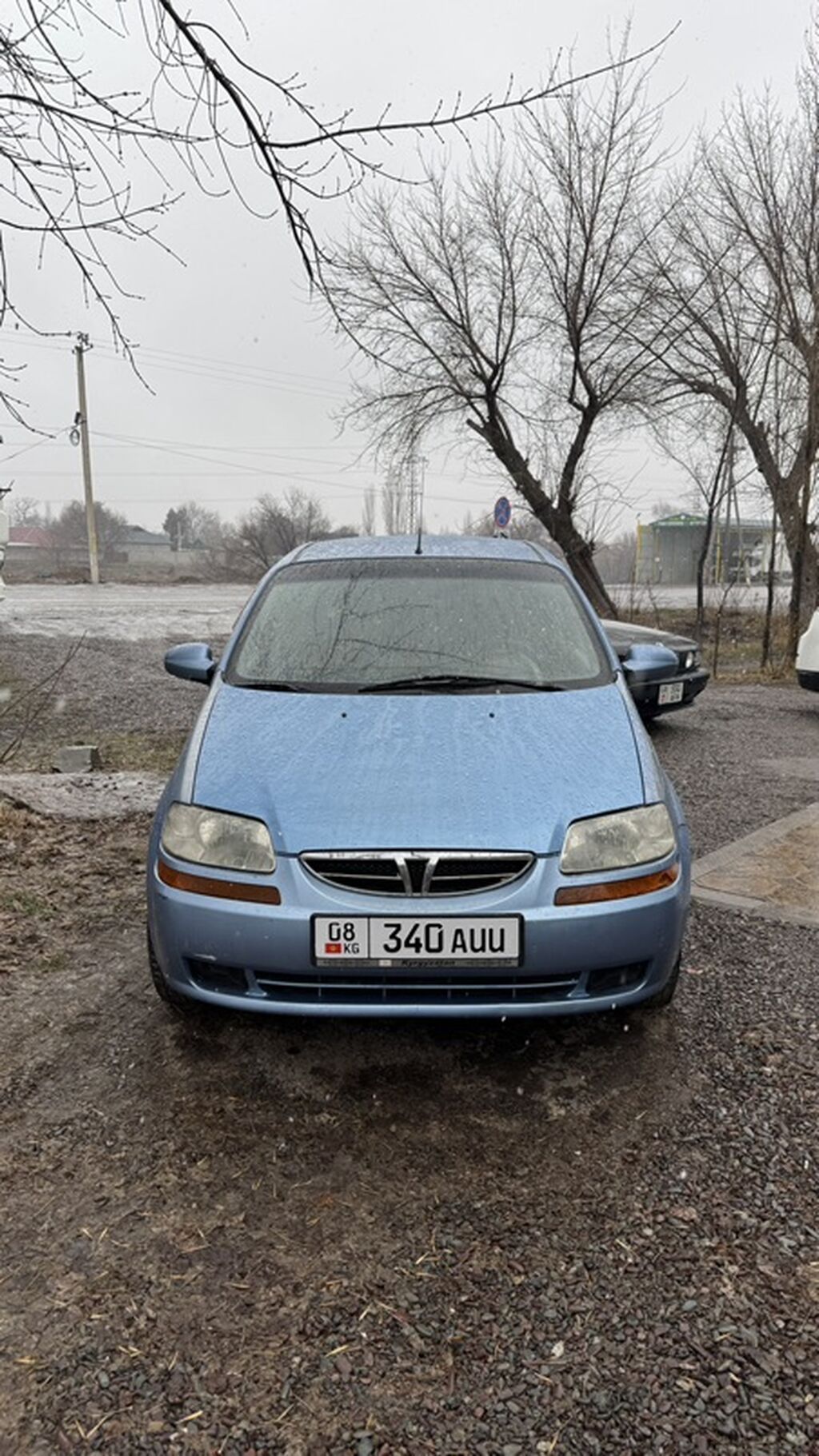 Продаю Daewoo колас, 2003 год. Машина в хорошем состоянии, вложений не
