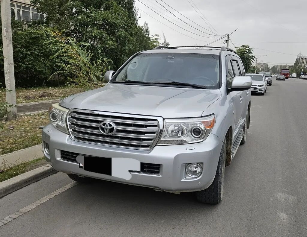 Toyota Land Cruiser