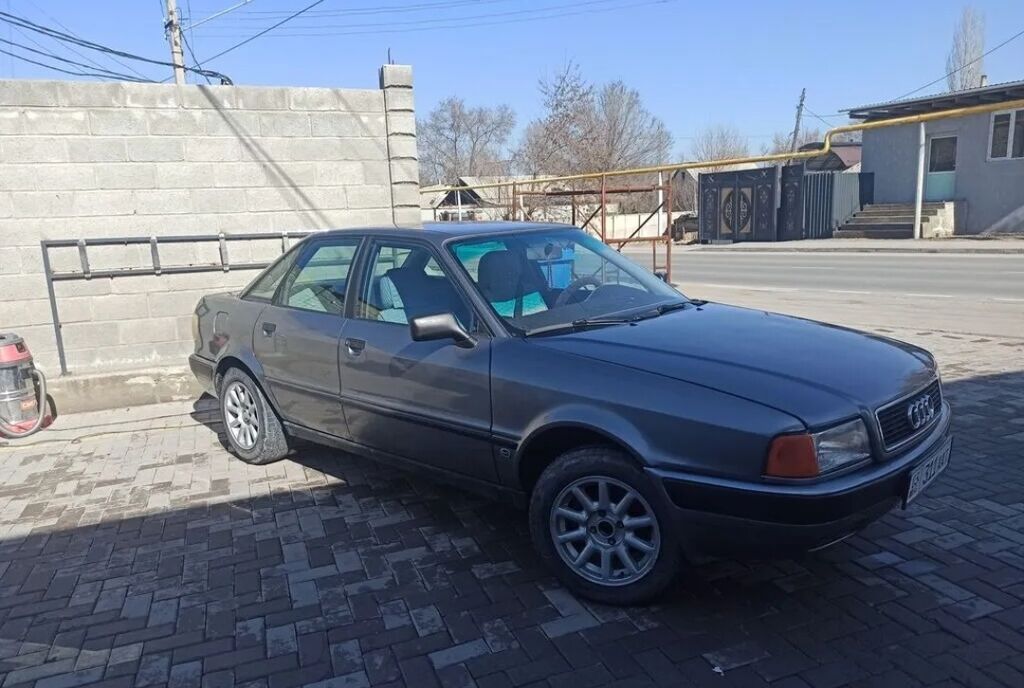 Audi 80