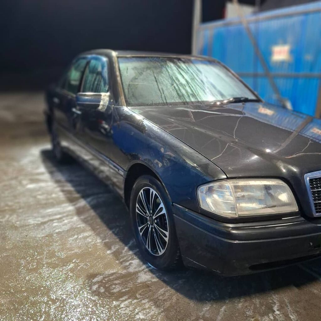 Mercedes-Benz 190