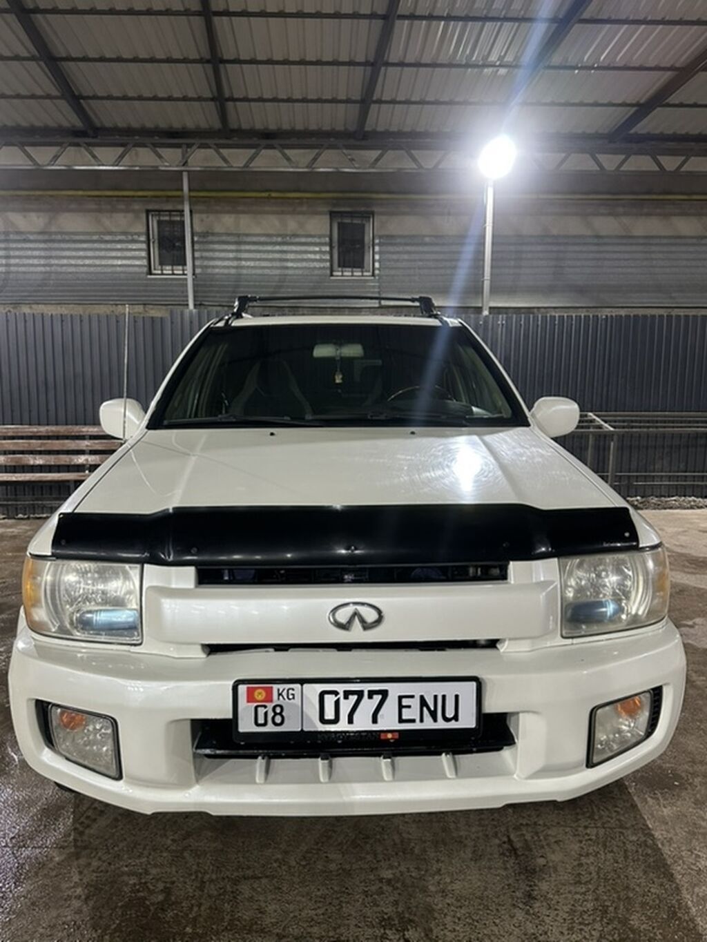 Infiniti QX4