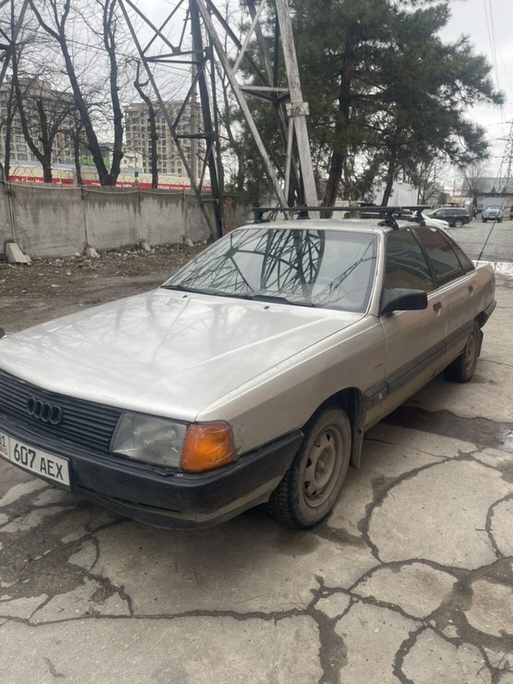 Audi 100