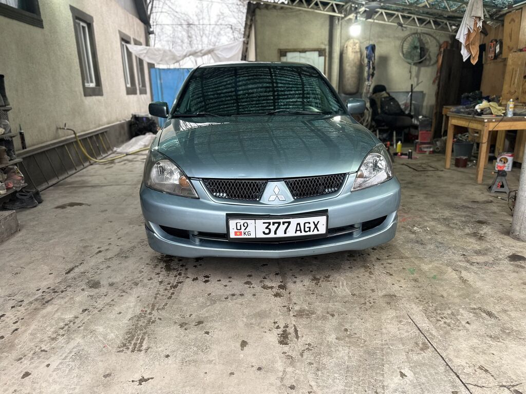 Mitsubishi Lancer
