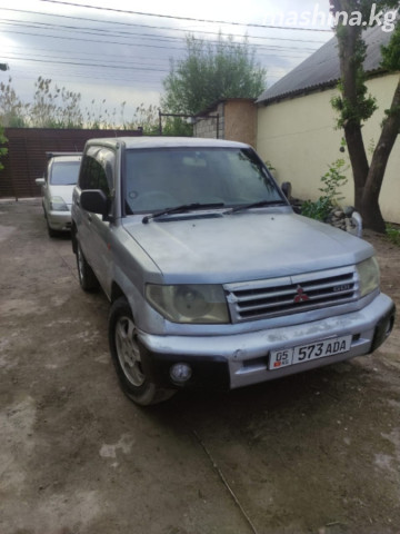 Mitsubishi Pajero iO