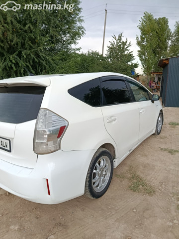 Toyota Prius v (+)