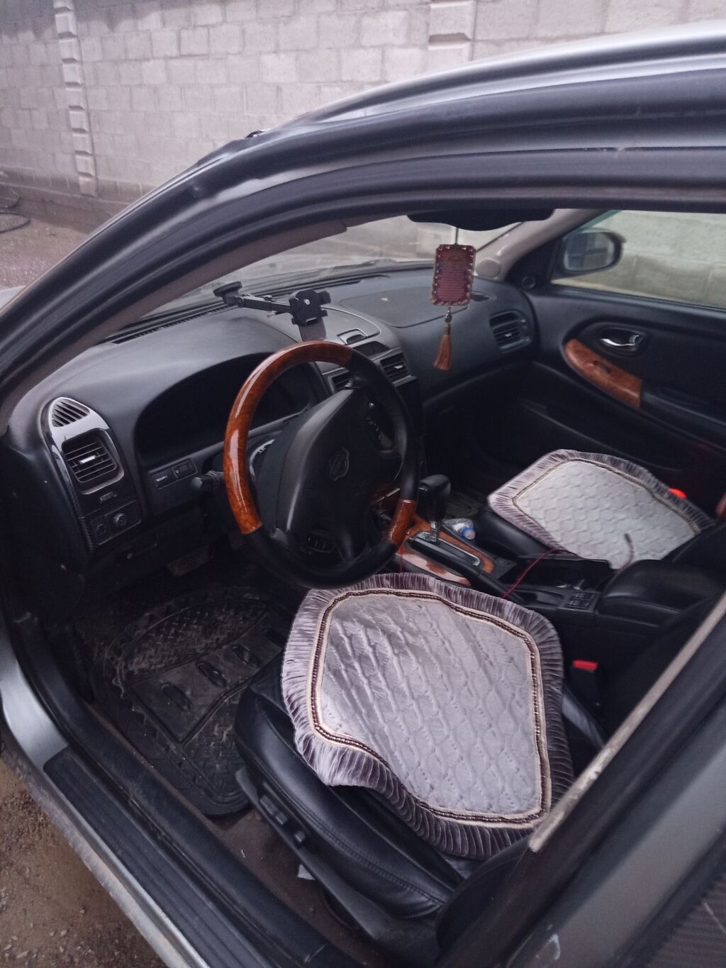 Nissan Maxima