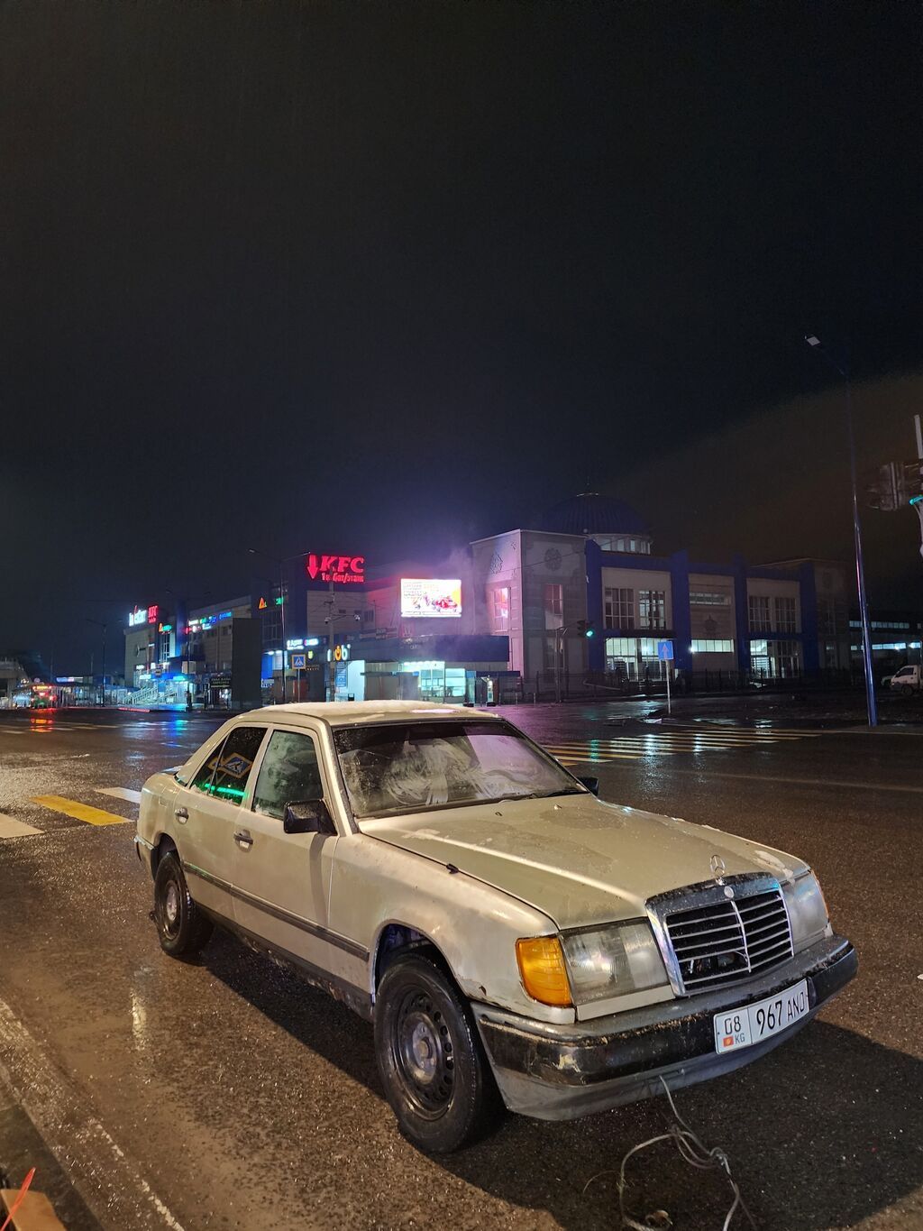 Mercedes-Benz W124