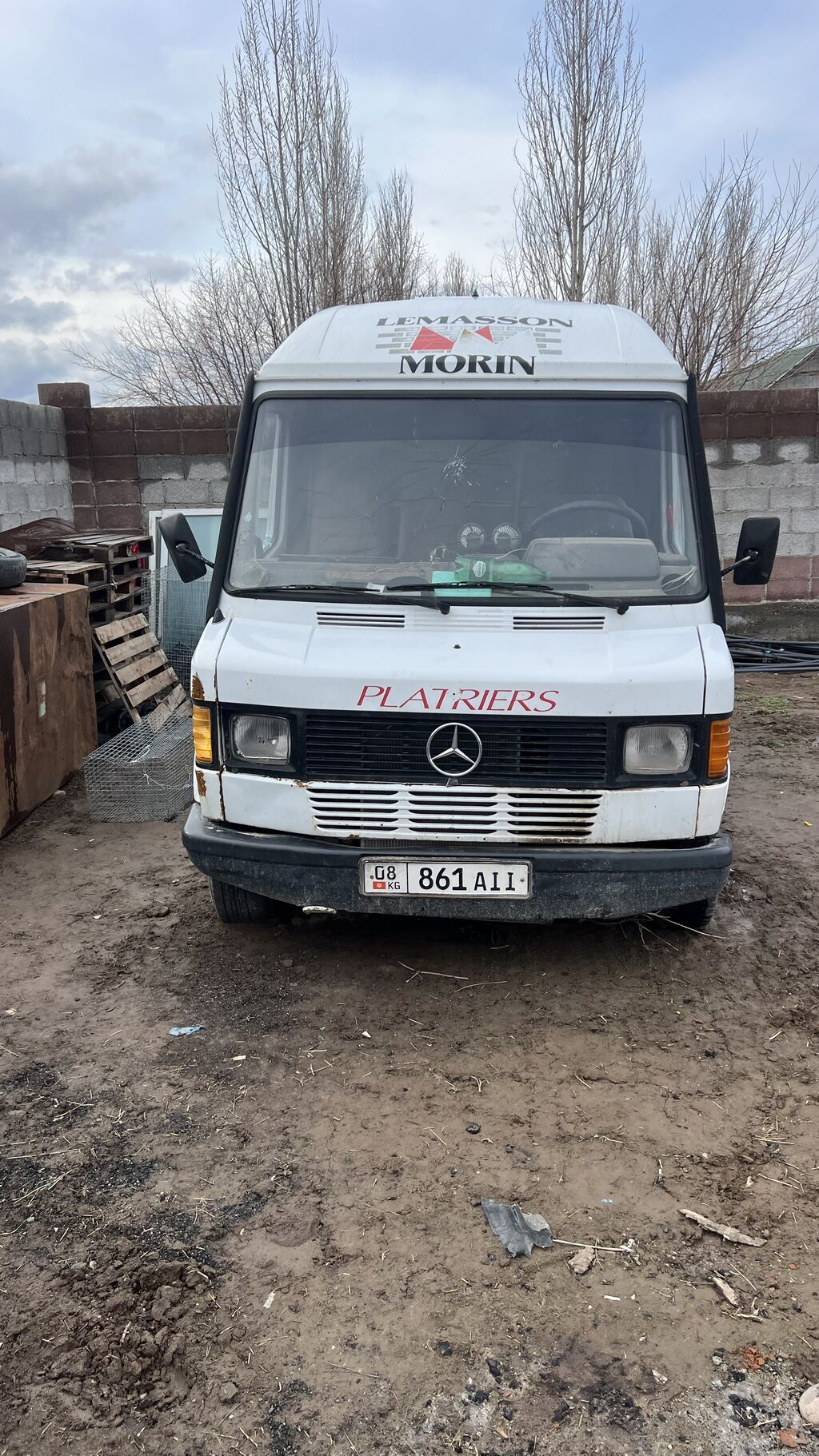 Mercedes-Benz 