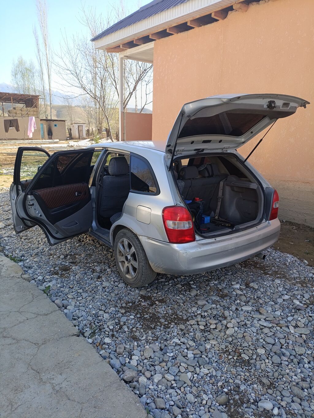 Mazda Familia