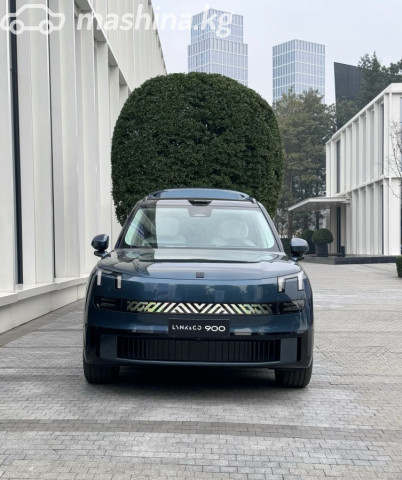 Lynk &amp; Co 900