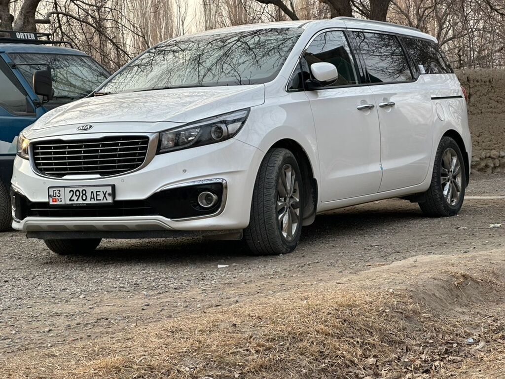 Kia Carnival