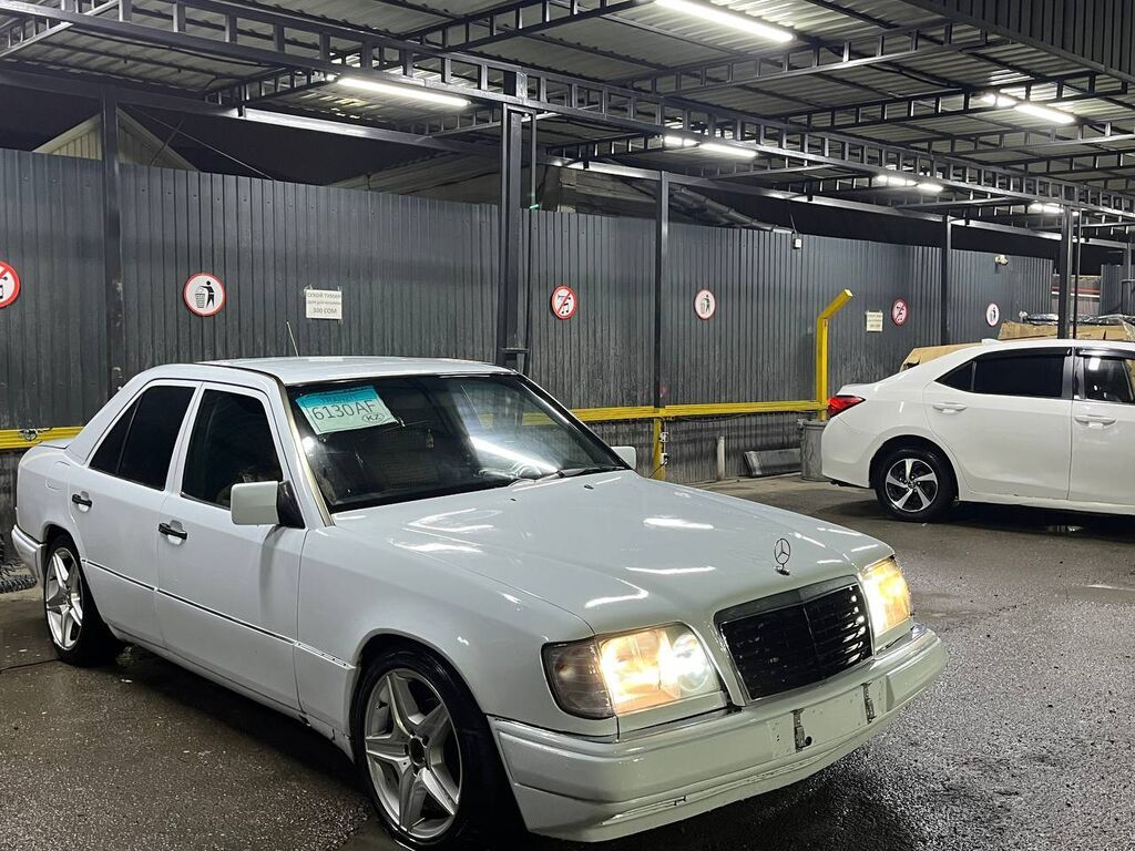 Mercedes-Benz W124