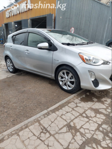 Toyota Prius c