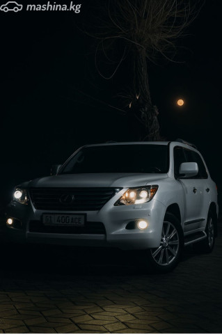 Lexus LX