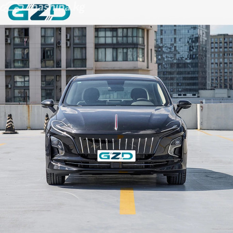 Hongqi E-QM5