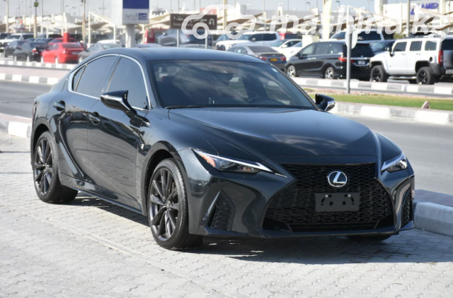 Lexus IS