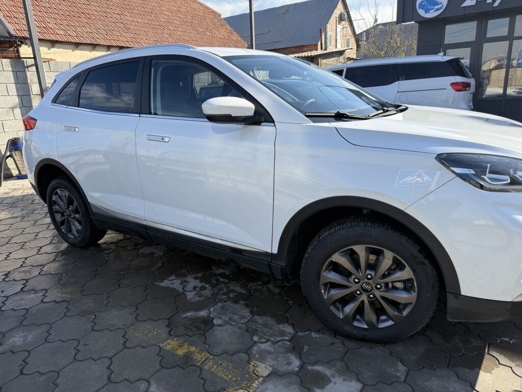 Weltmeister EX5, 2020 г., 60000 км, Передний, В наличии