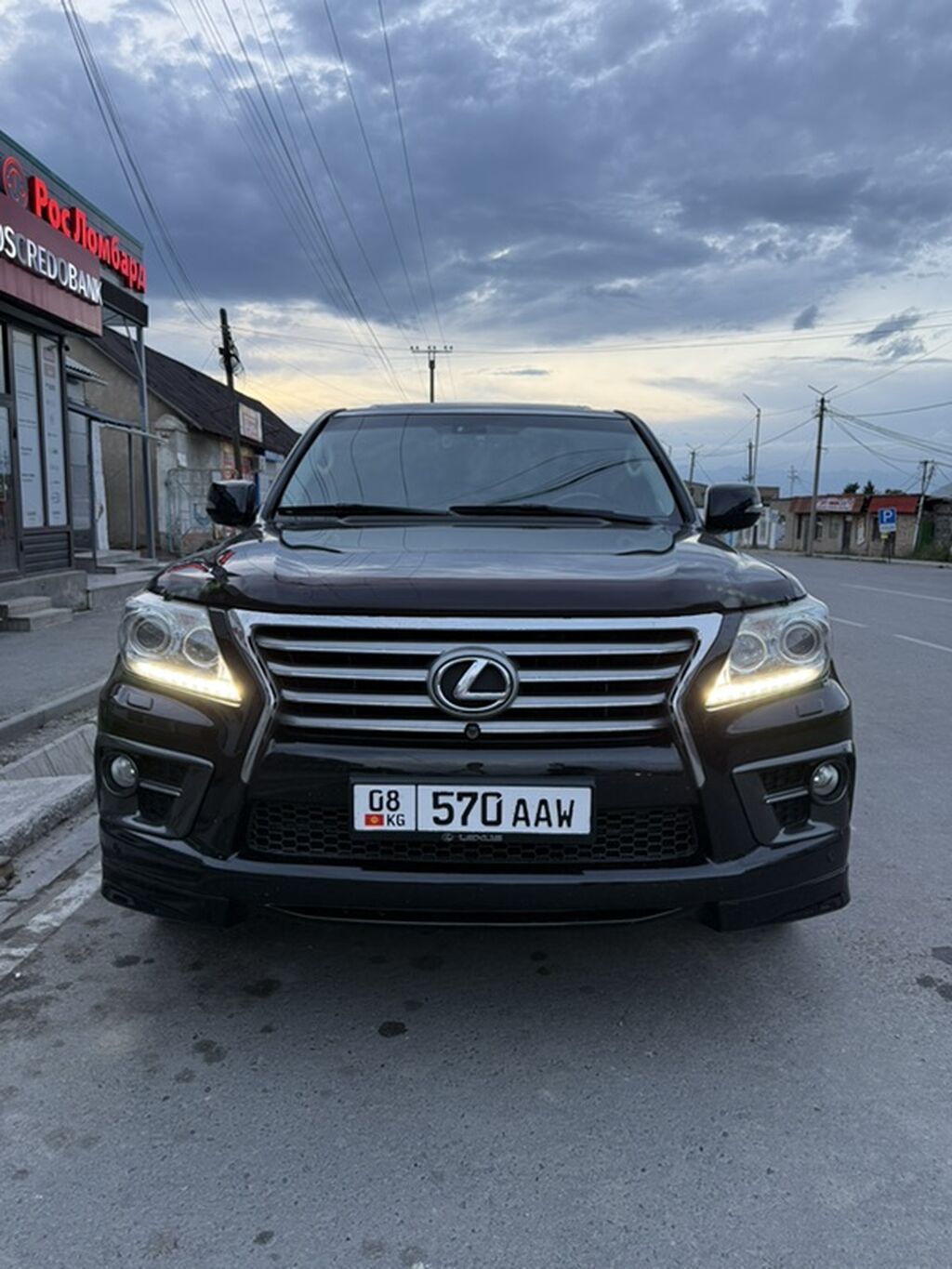 Lexus LX