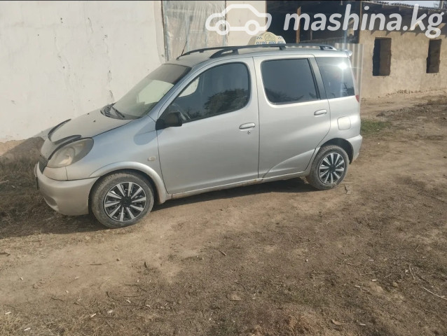 Toyota Yaris Verso
