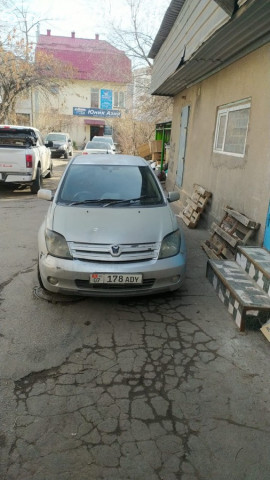 Toyota Ist