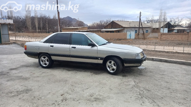 Audi 100