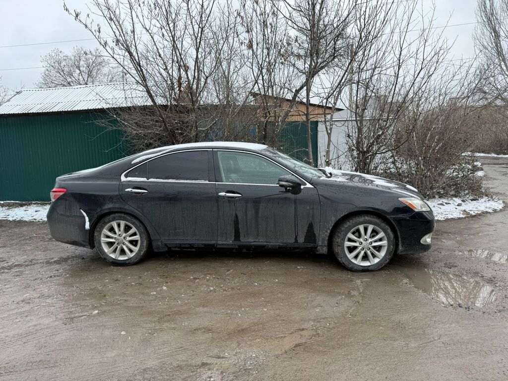 Lexus ES