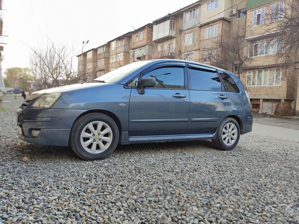 Suzuki Liana