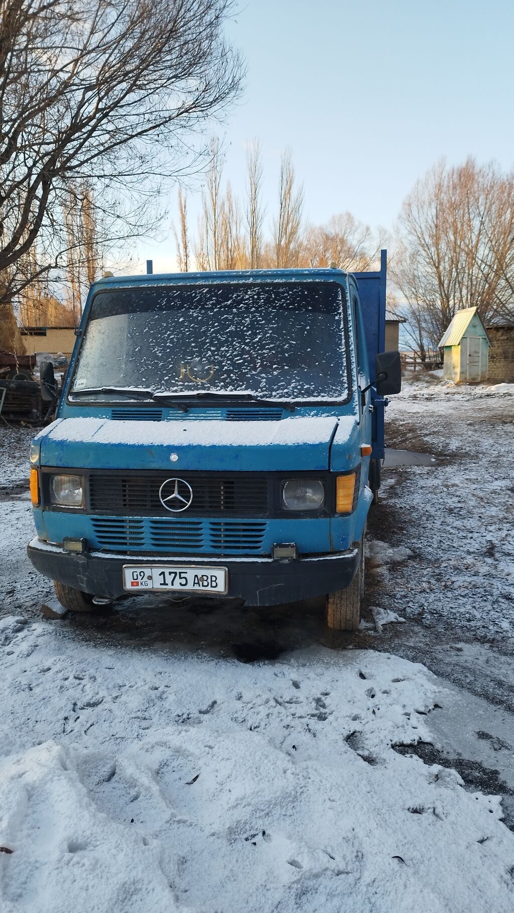 Mercedes-Benz 