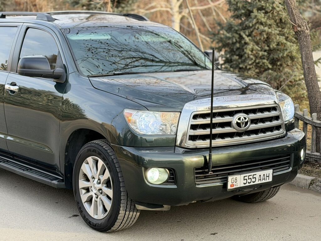 Toyota Sequoia