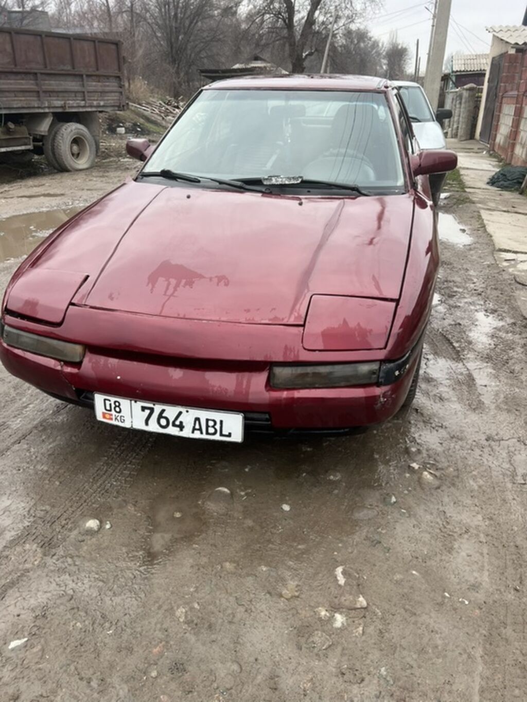 Mazda 323