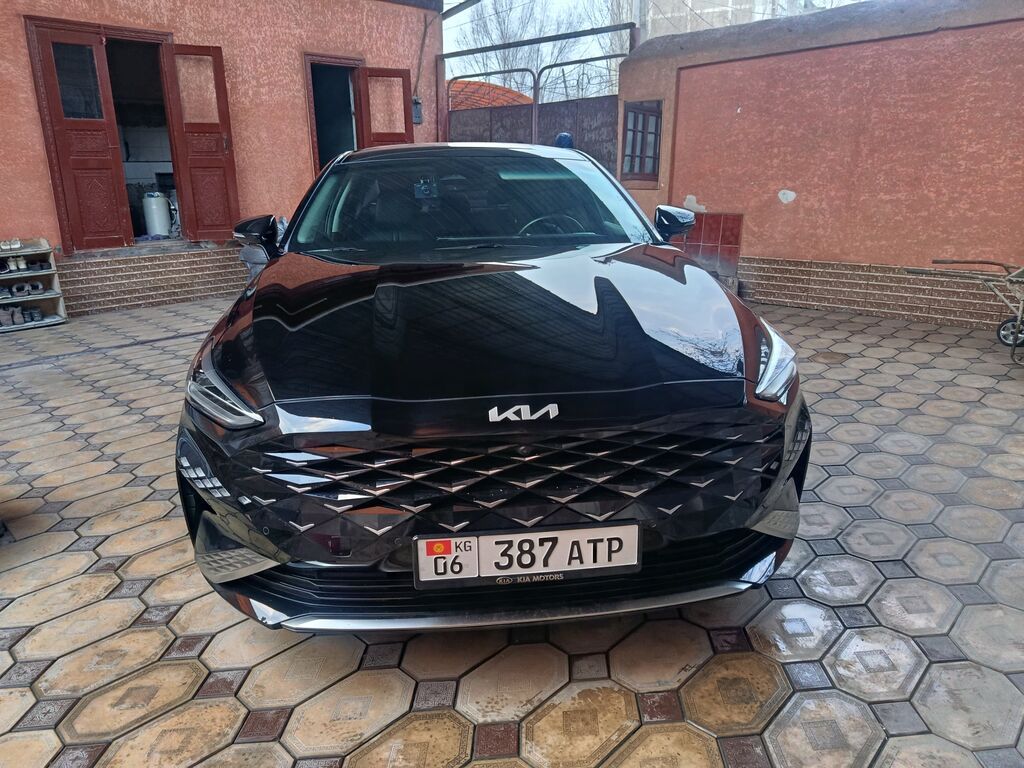 Kia K8