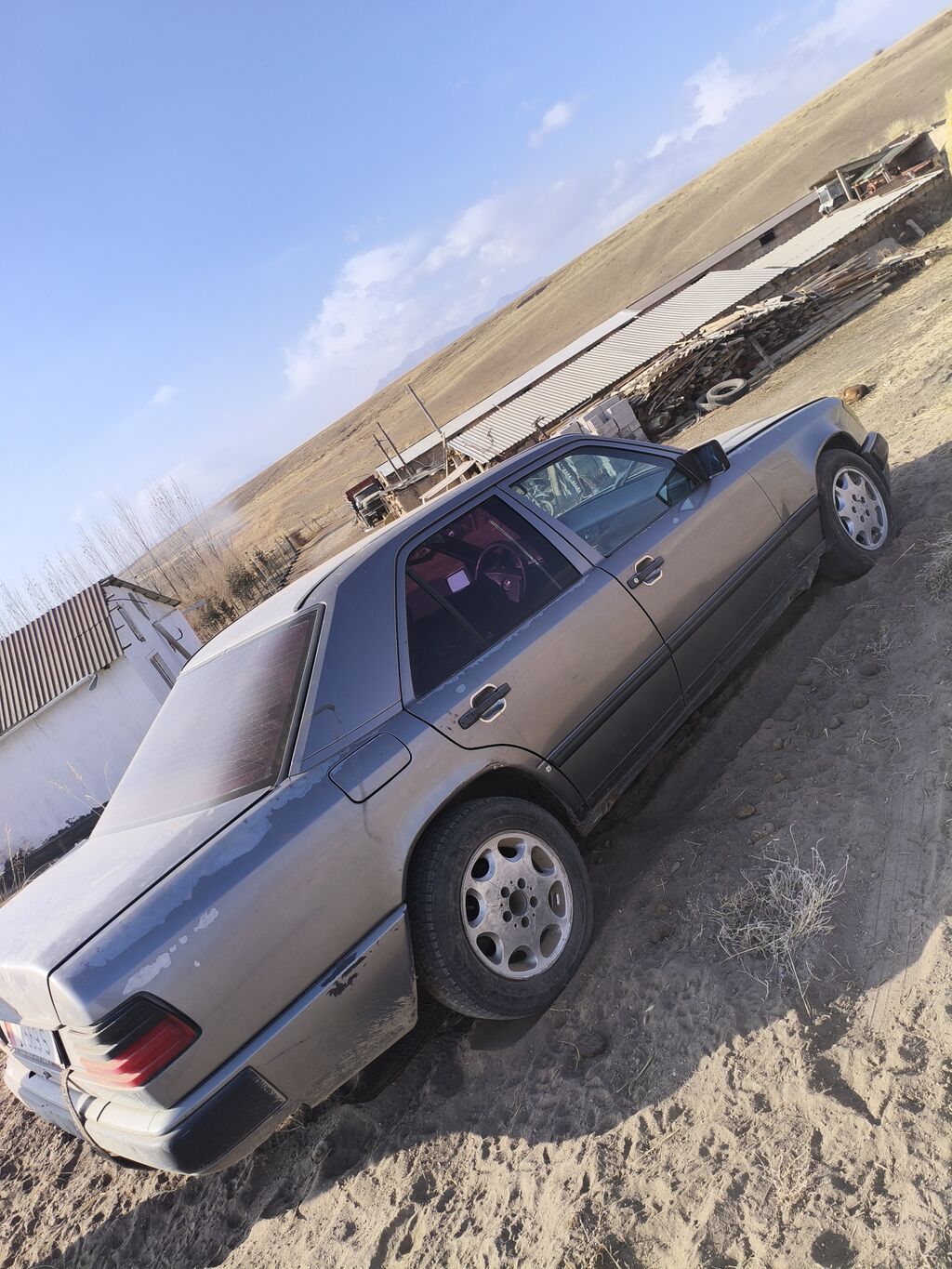 Mercedes-Benz W124