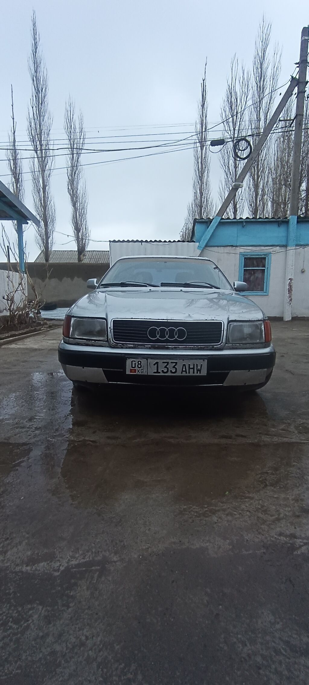 Audi 100
