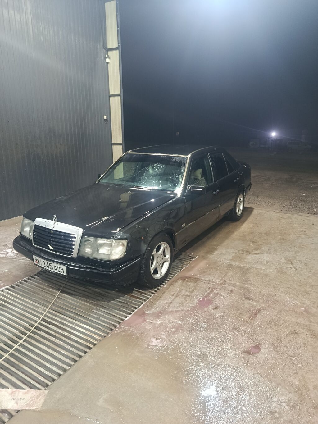 Mercedes-Benz W124