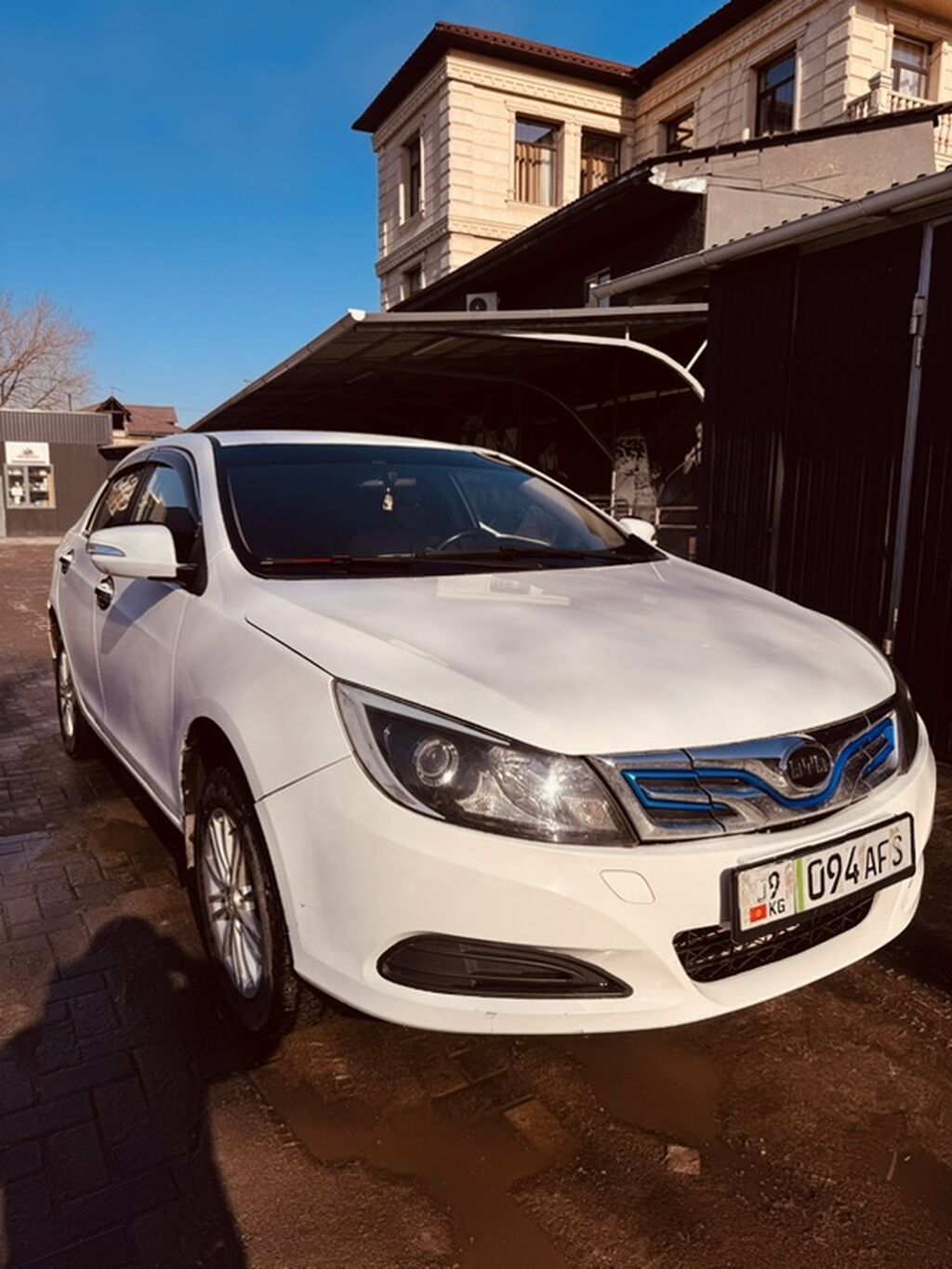 BYD E5