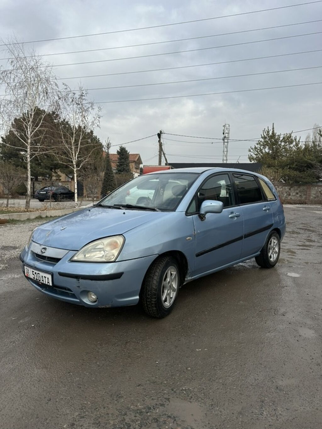 Suzuki Liana
