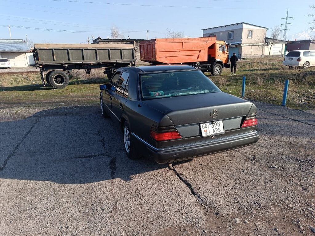 Mercedes-Benz W124