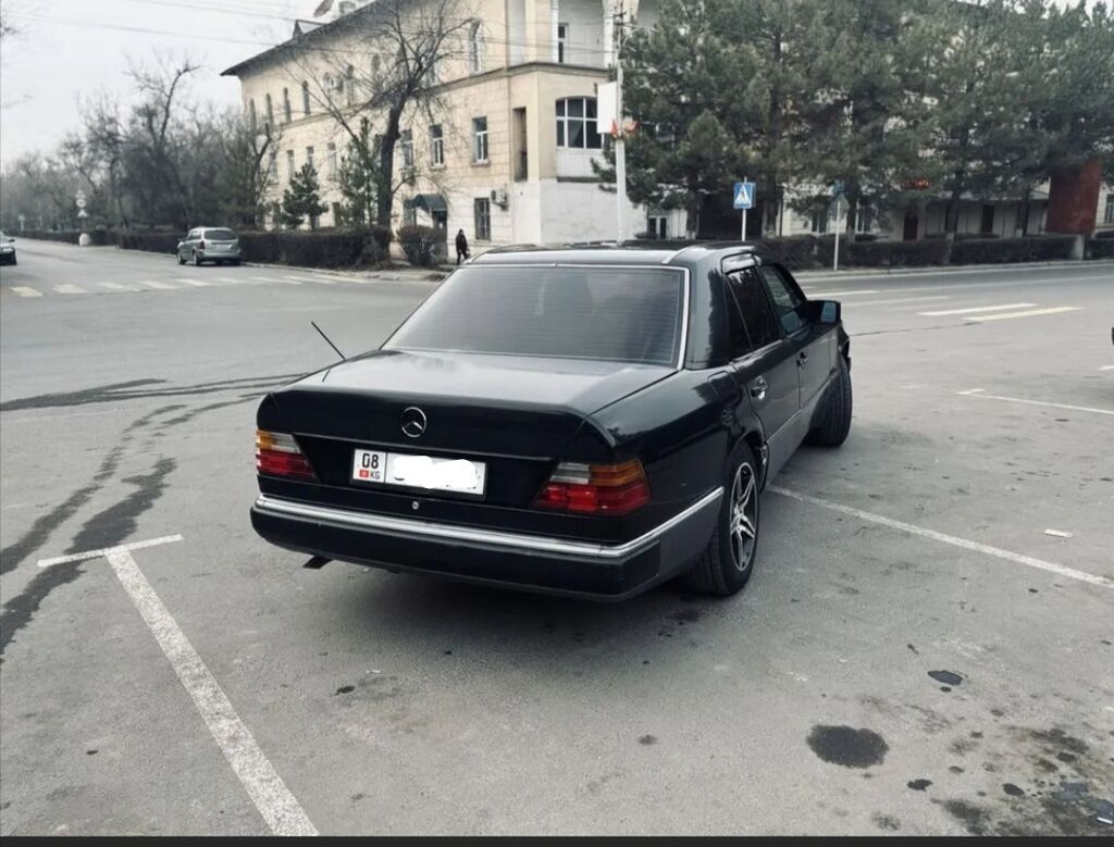 Mercedes-Benz W124