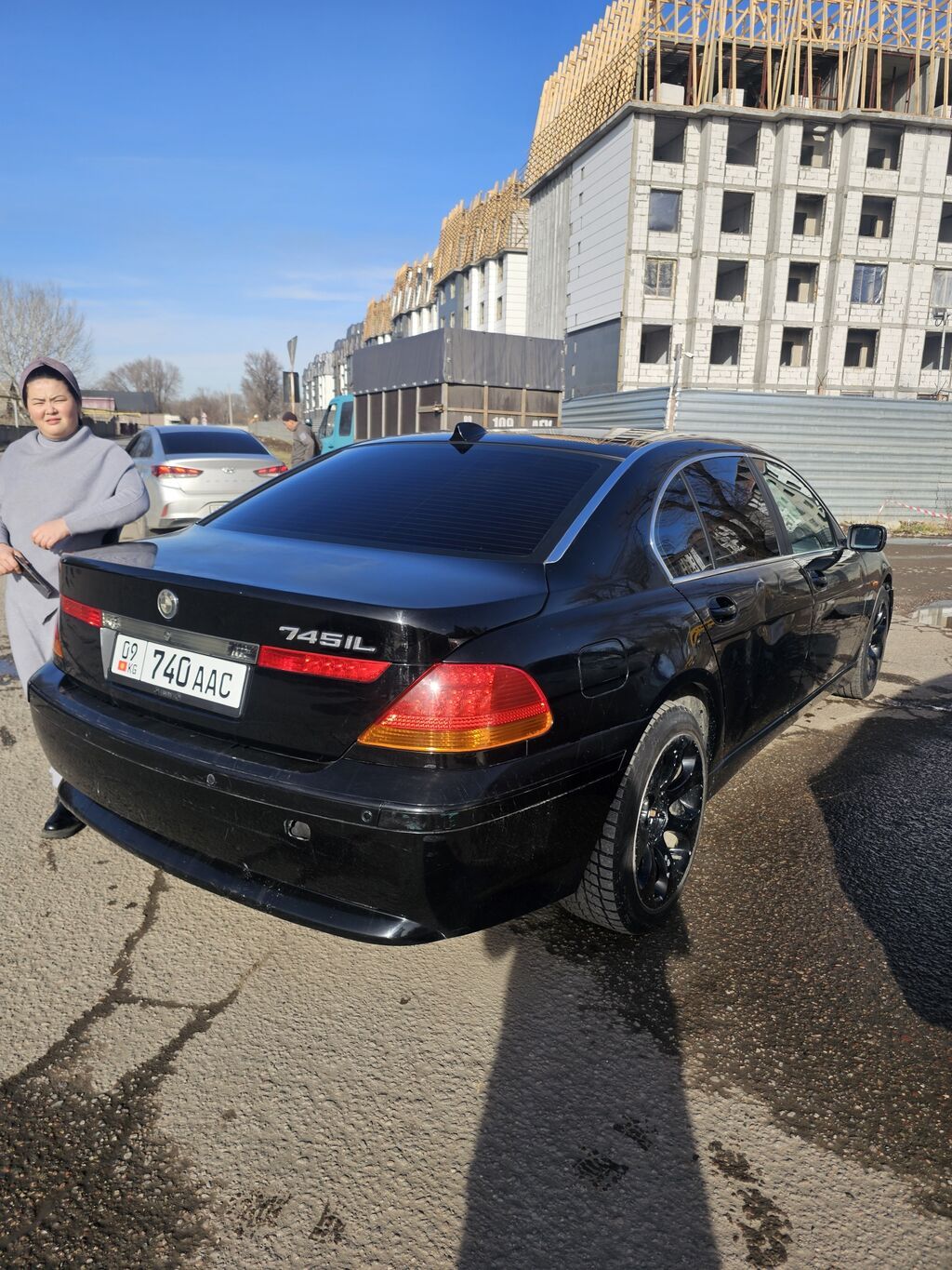 BMW 745