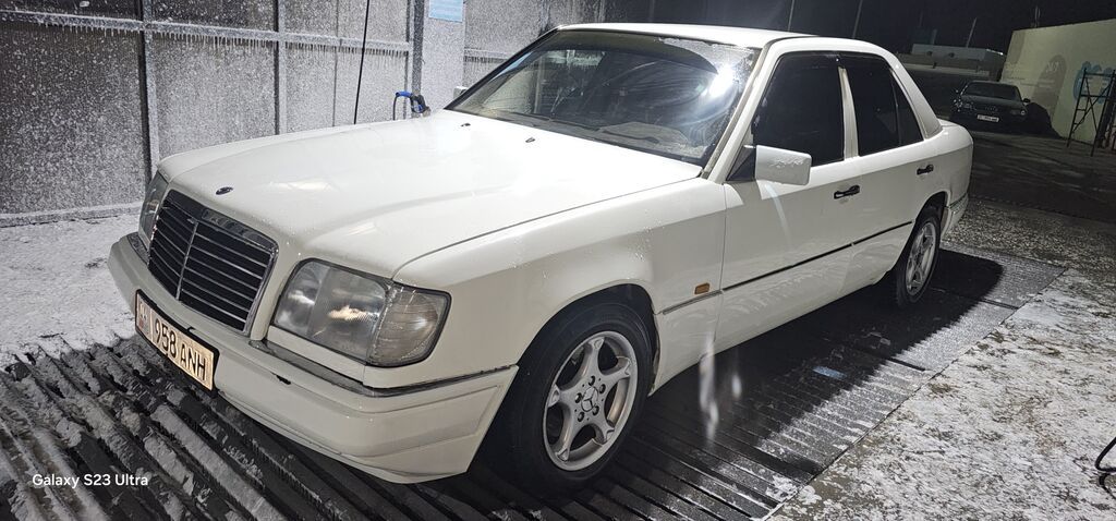 Mercedes-Benz W124